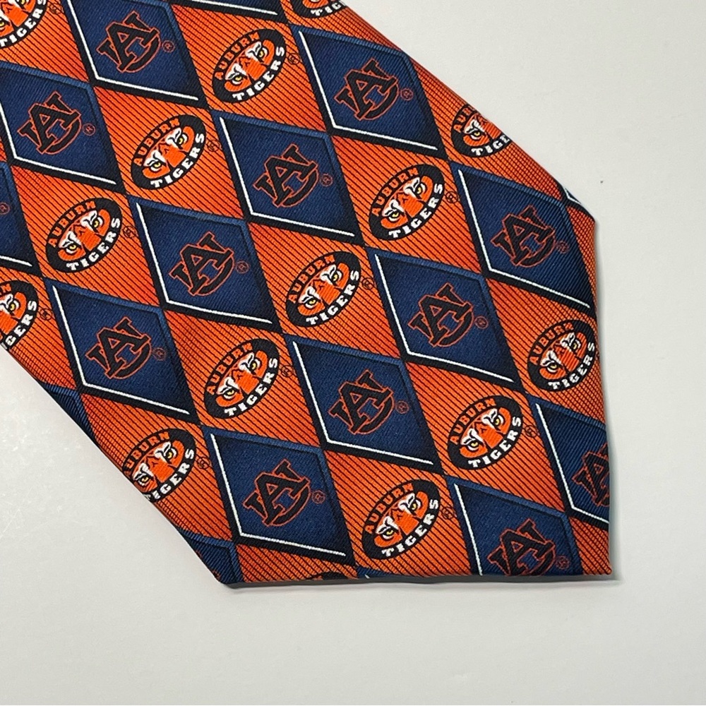 Eagle Neckwear Auburn Tigers Men's Tie 100% Silk